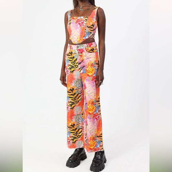 Floral Animal Print Straight Leg Jeans - Picture 8 of 8